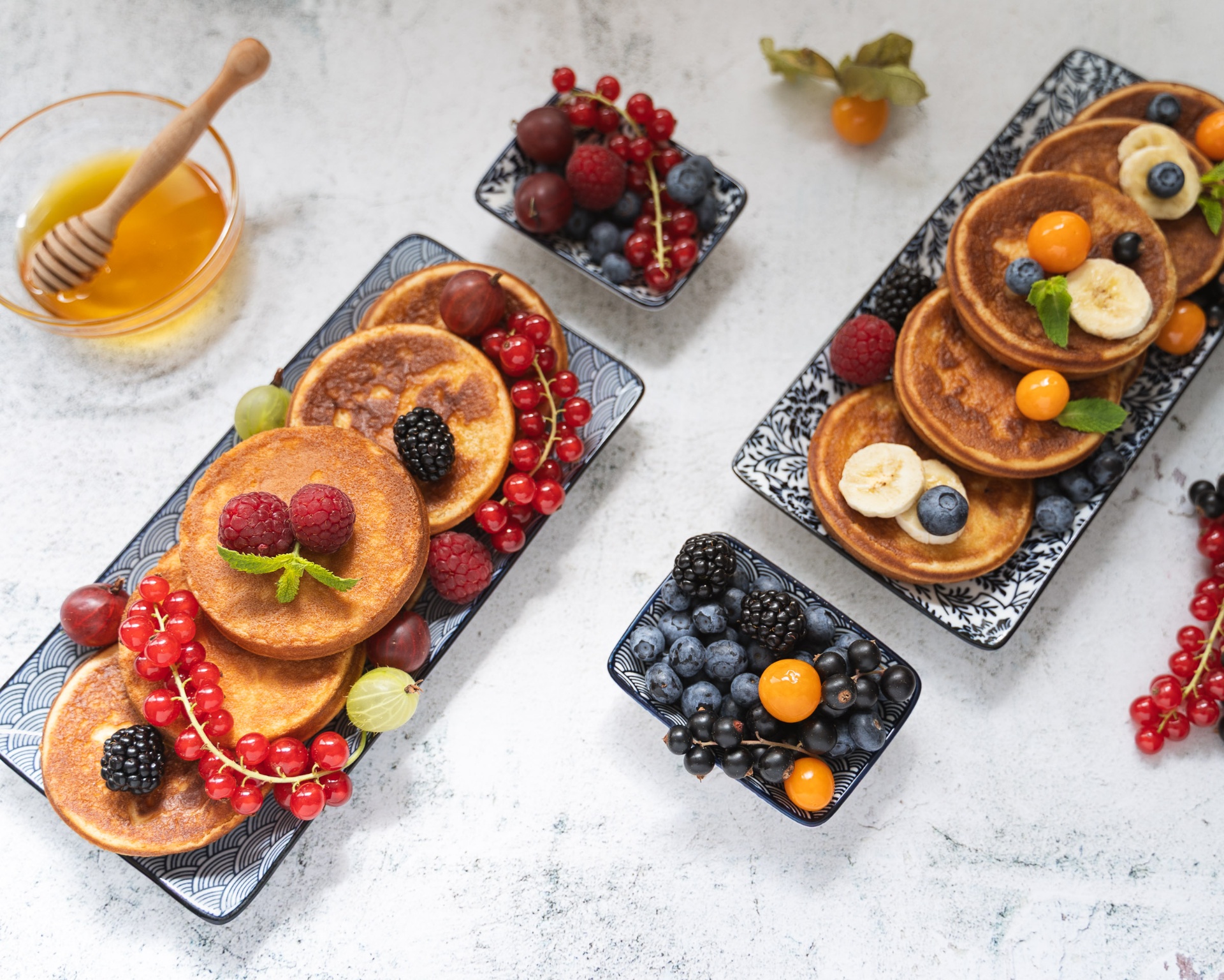 Editorial food photography — Pancakes & Berries cluster