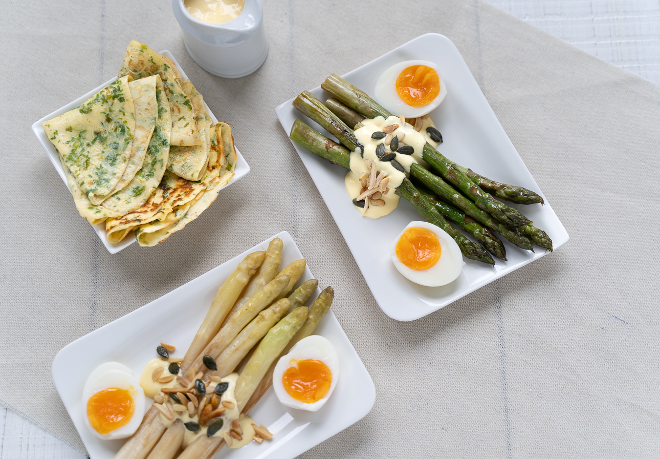 Asparagus with hollandaise, egg and crêpes — Green Kitchen